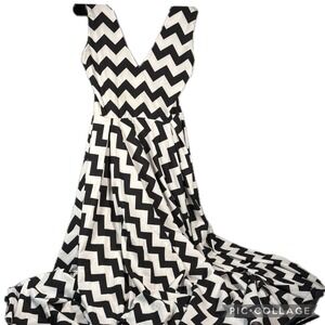 Eien Boutique Black & White Chevron Maxi Boho Dress  2XL